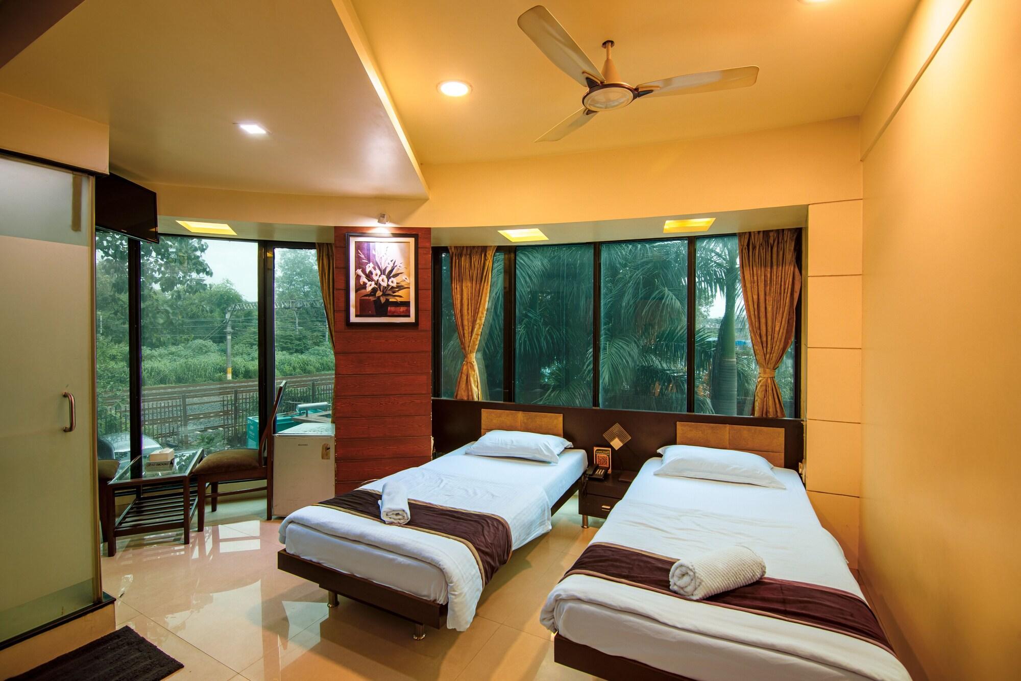 La Hotel Metro near BKC Bombay Esterno foto